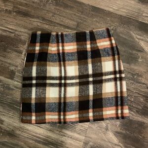 🌻 5 for $50 Plaid Warm Skirt